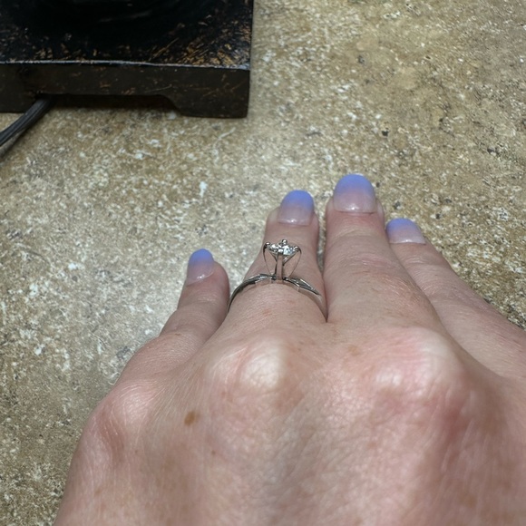 Elegant 14 Karat White Gold, 0.5 ct Diamond Ring Set - Picture 13 of 14